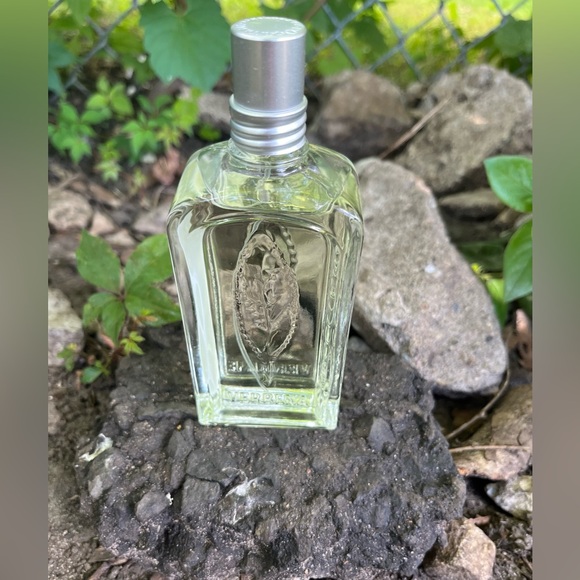 L'OCCITANE Other - L'OCCITANE Clear Glass Bottle with Silver Cap- used